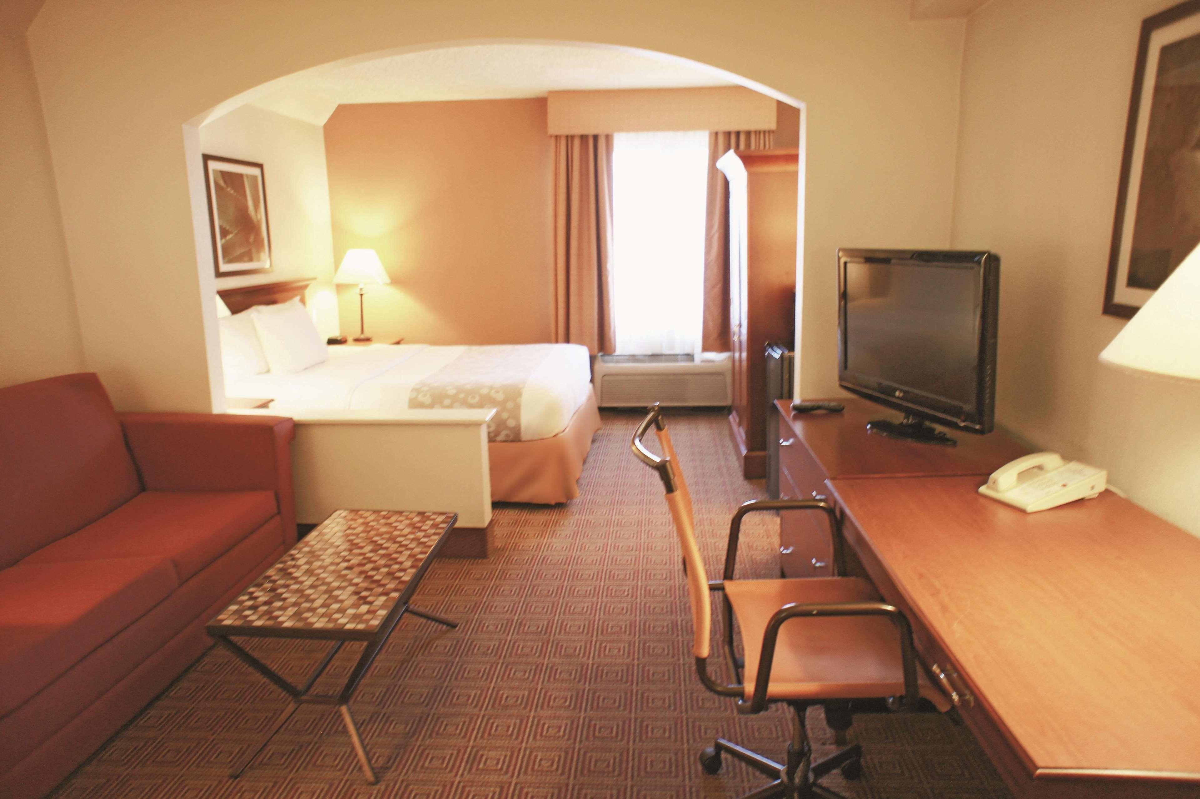 La Quinta By Wyndham Stamford / New York City Buitenkant foto