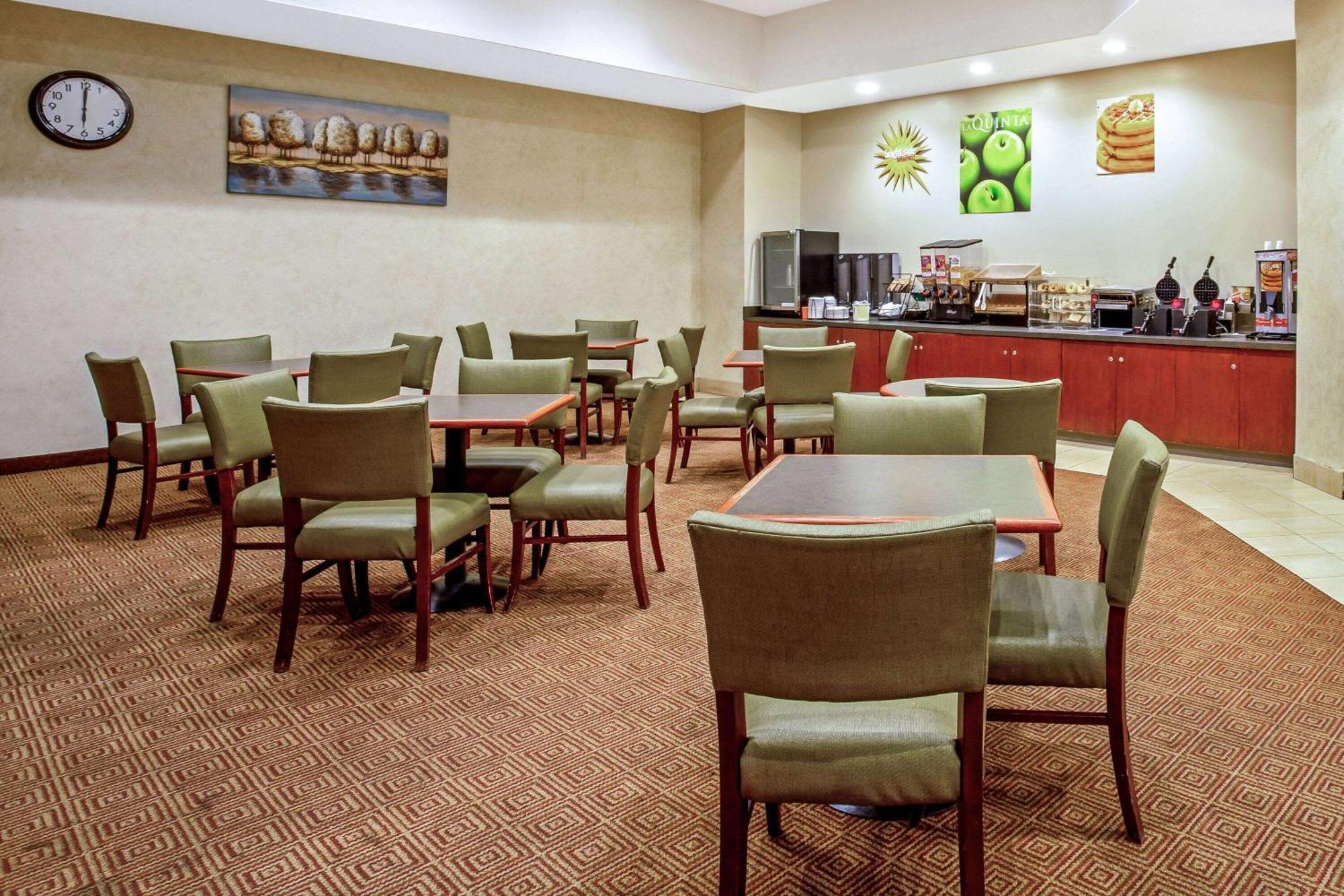 La Quinta By Wyndham Stamford / New York City Buitenkant foto